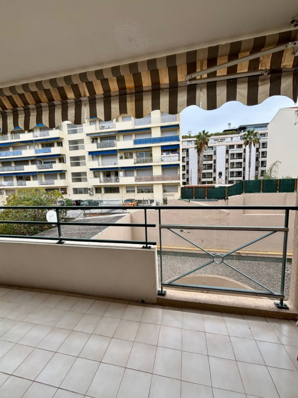 Offres de location Appartement Antibes 06160