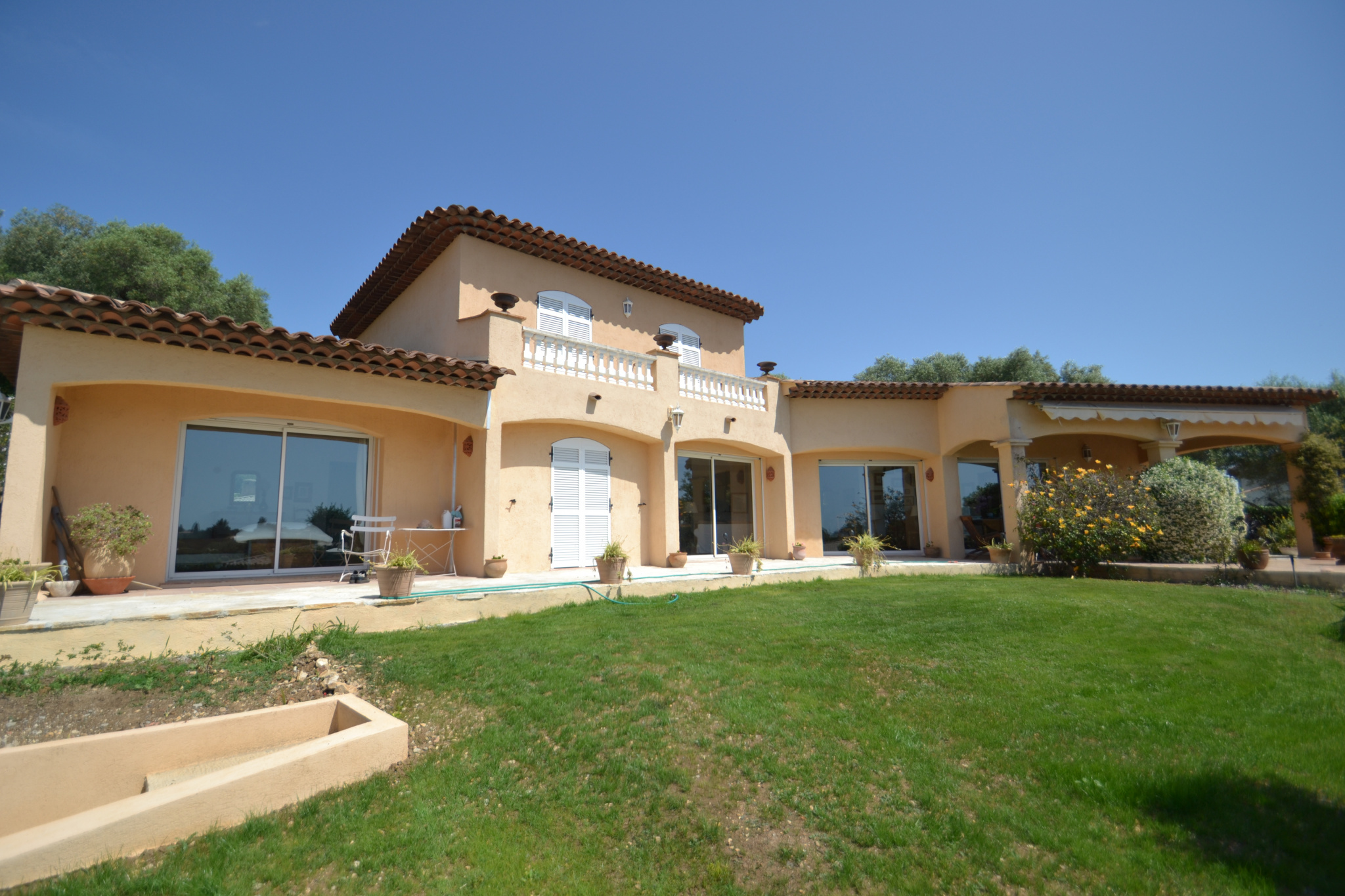 Vente Maison 200m² 6 Pièces à Antibes (06600) - Agence Avenir Immobilier International